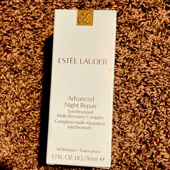 Ester lauder